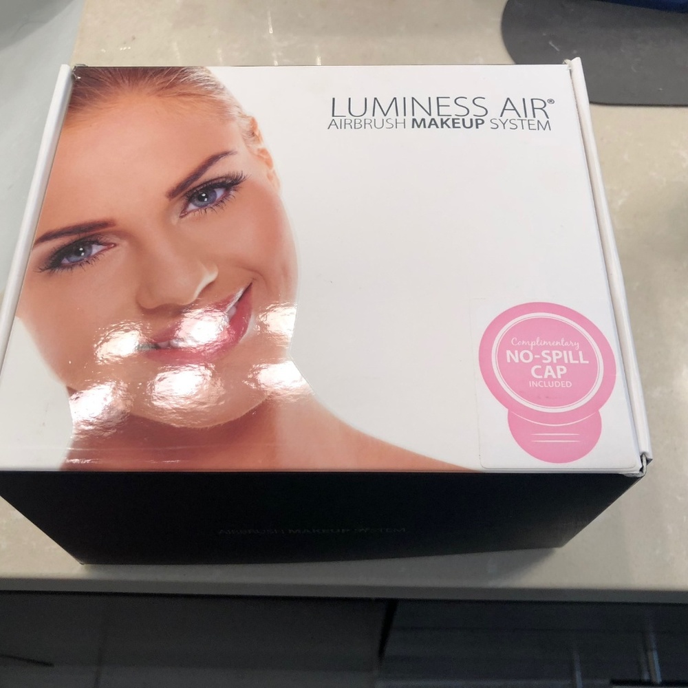 Airbrush Makeup System BC-200R - Super clean